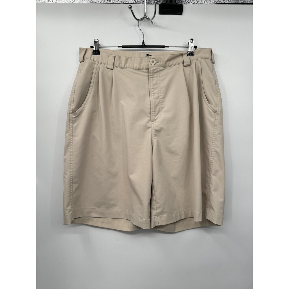 Under Armour 36 Golf Shorts Mens Tan Pleated HeatGear Performance Khaki